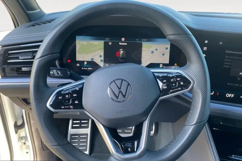 Volkswagen Touareg din 2024 cu 48.614 km - oferta VOL257162 - foto 11