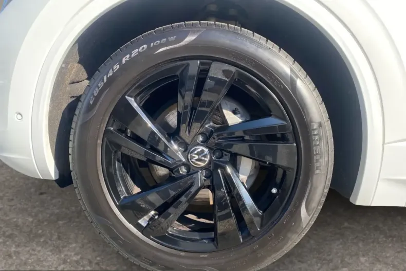 Volkswagen Touareg din 2024 cu 48.614 km - oferta VOL257162 - foto 13