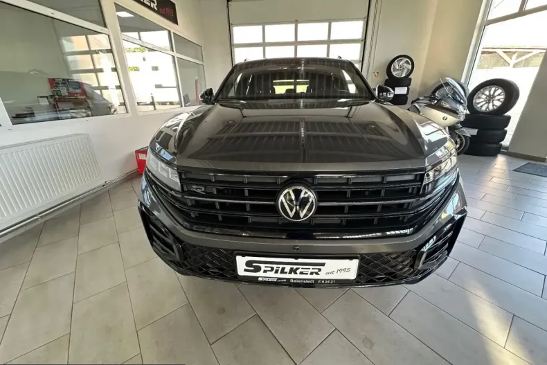 Volkswagen Touareg din 2024 cu 80.542 km - oferta VOL257163 - foto 8