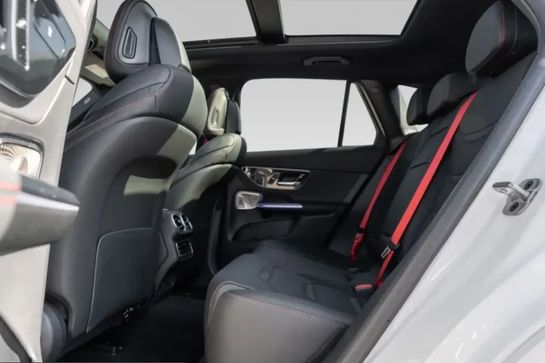 Mercedes-Benz GLC 43 AMG (Clasa GLC) din 2025 cu 9.359 km - oferta MER257171 - foto 9