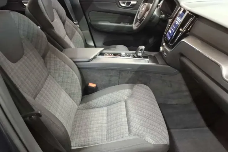 Volvo XC60 din 2024 cu 74.920 km - oferta VOL257194 - foto 8