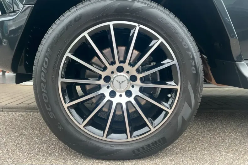 Mercedes-Benz G 500 (Clasa G) din 2023 cu 79.750 km - oferta MER257198 - foto 5