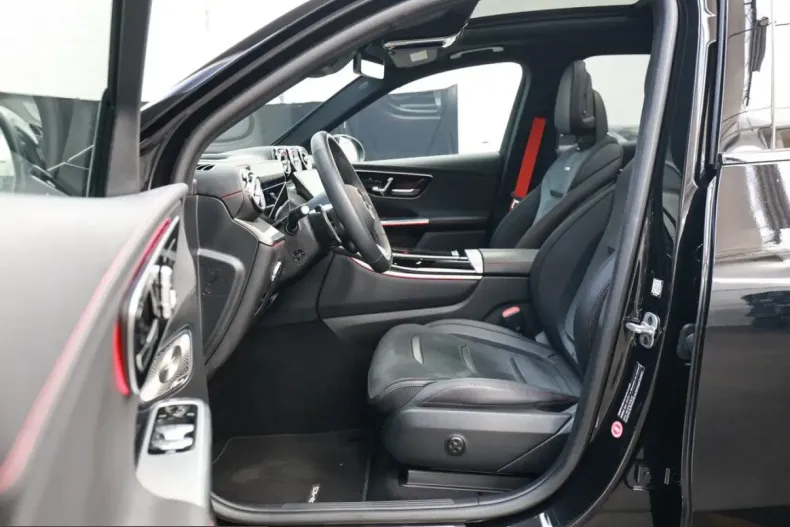 Mercedes-Benz GLC 43 AMG (Clasa GLC) din 2025 cu 9.428 km - oferta MER257200 - foto 12