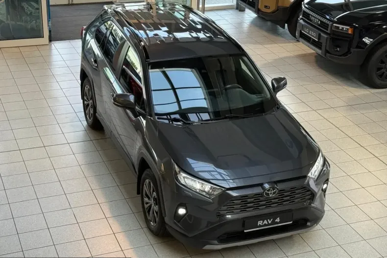 Toyota RAV4 din 2023 cu 66.180 km - oferta TOY257230 - foto 2