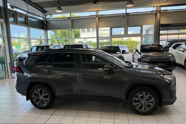 Toyota RAV4 din 2023 cu 66.180 km - oferta TOY257230 - foto 10