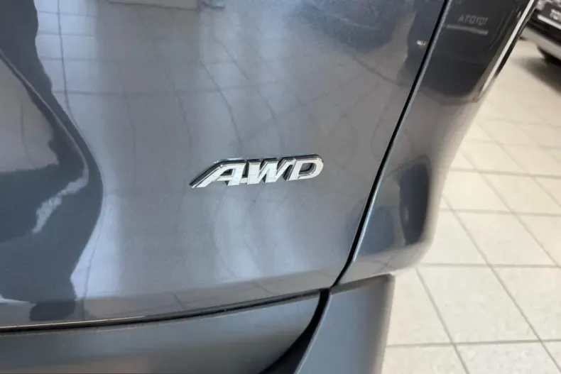 Toyota RAV4 din 2023 cu 66.180 km - oferta TOY257230 - foto 12