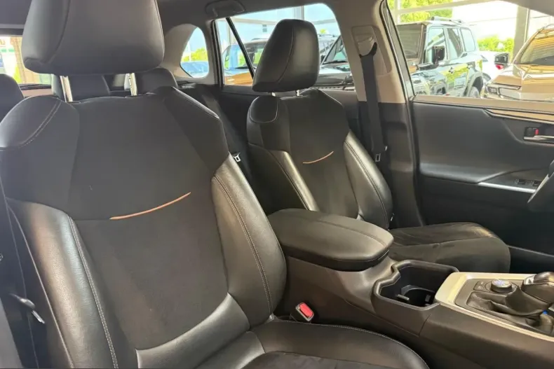 Toyota RAV4 din 2023 cu 66.180 km - oferta TOY257230 - foto 16