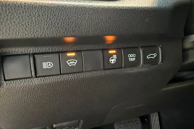 Toyota RAV4 din 2023 cu 66.180 km - oferta TOY257230 - foto 19