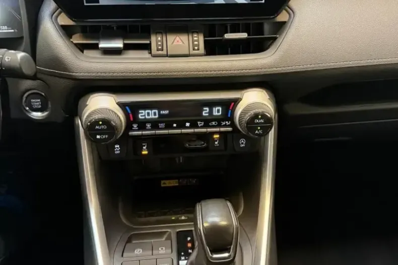 Toyota RAV4 din 2023 cu 66.180 km - oferta TOY257230 - foto 22