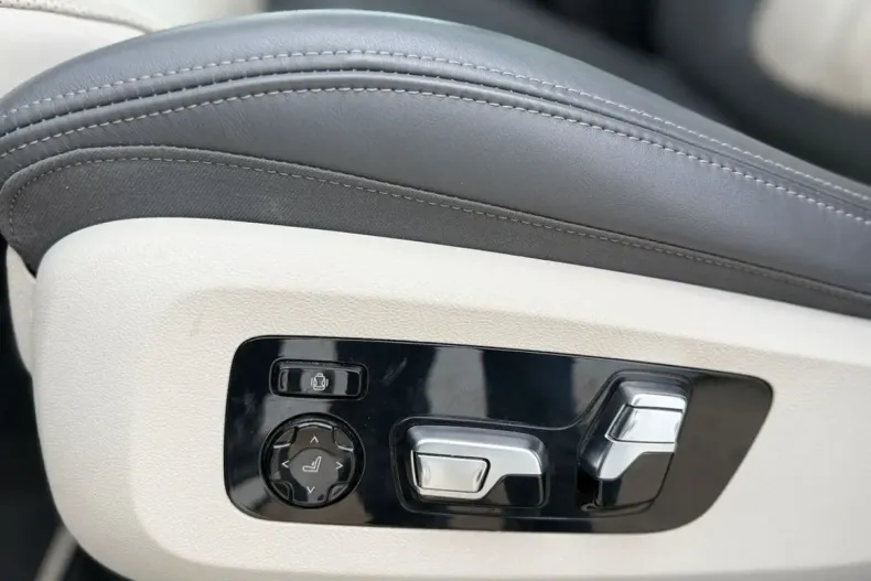 BMW X6 (Seria X) din 2024 cu 68.324 km - oferta BMW257232 - foto 2