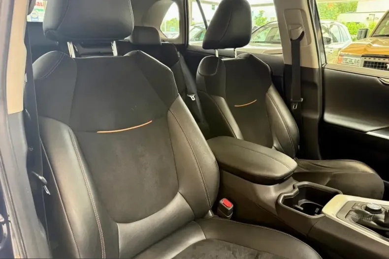 Toyota RAV4 din 2023 cu 59.981 km - oferta TOY257234 - foto 17