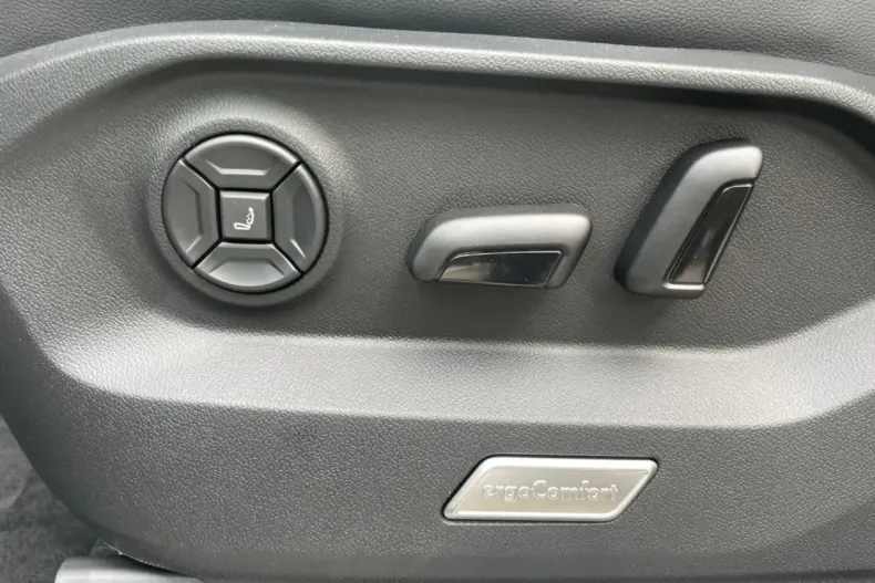 Volkswagen Touareg din 2026 cu 1 km - oferta VOL257247 - foto 6