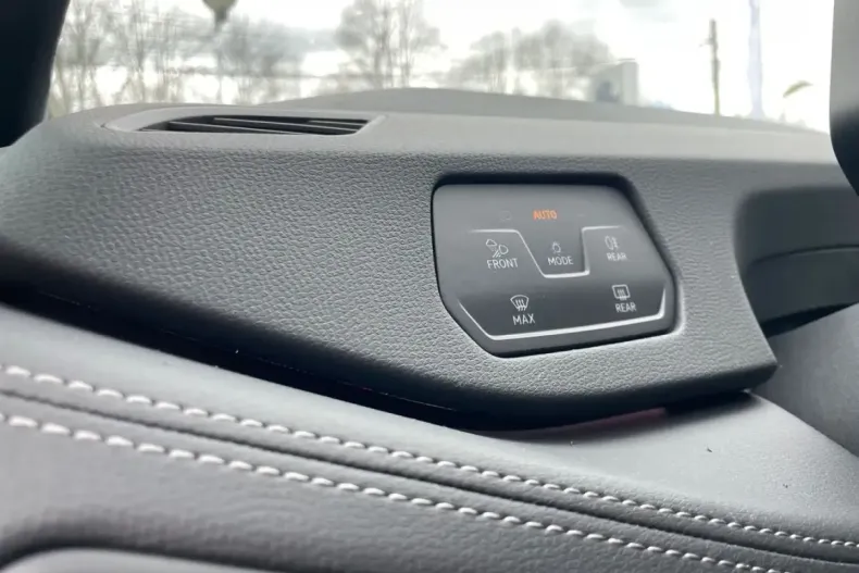 Volkswagen ID.3 din 2025 cu 1 km - oferta VOL257251 - foto 2