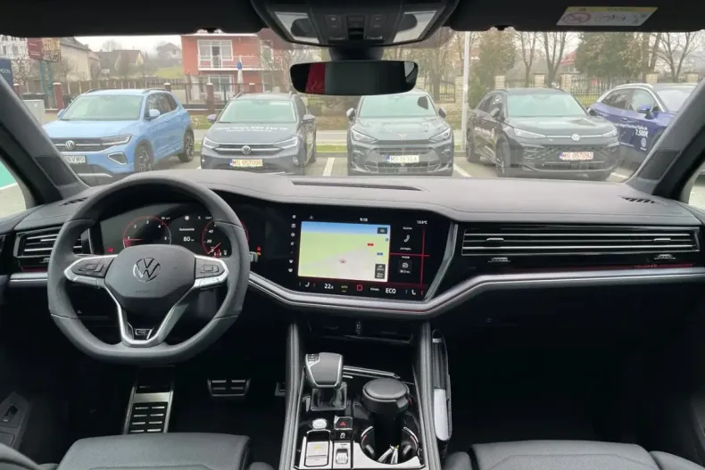 Volkswagen Touareg din 2025 cu 4.600 km - oferta VOL257252 - foto 16