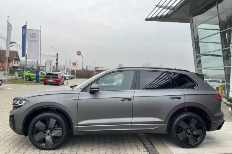 Volkswagen Touareg din 2025 cu 4.600 km - oferta VOL257252 - foto 23