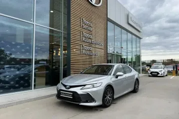 Toyota Camry din 2023 - oferta TOY257255