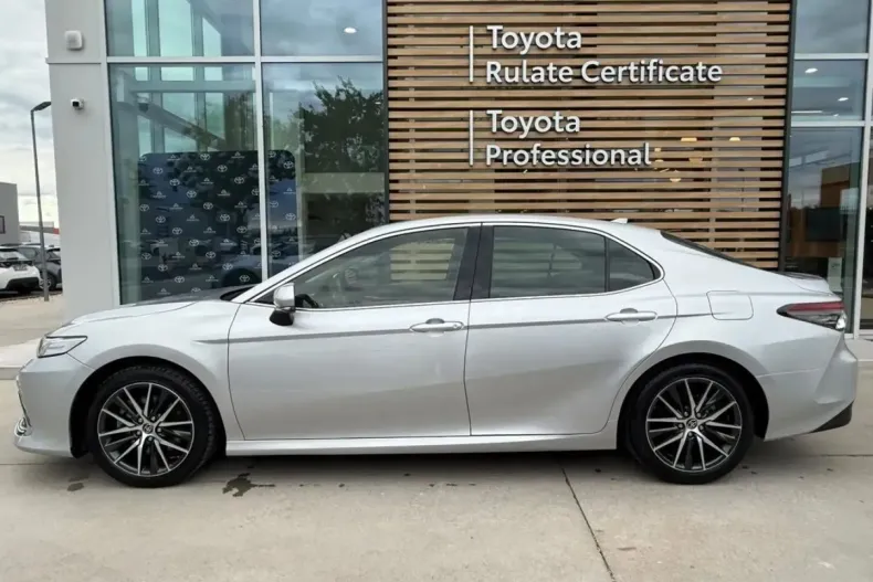 Toyota Camry din 2023 cu 49.077 km - oferta TOY257255 - foto 25