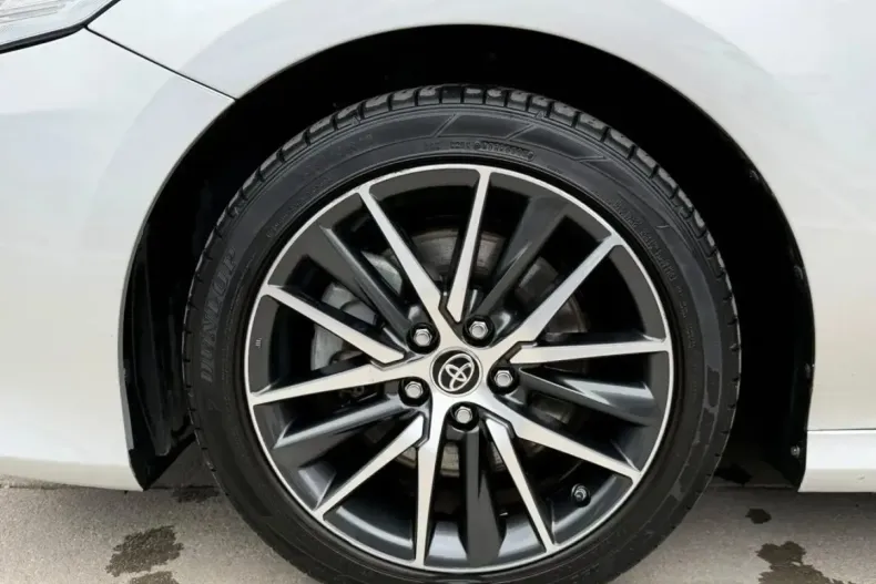 Toyota Camry din 2023 cu 49.077 km - oferta TOY257255 - foto 28