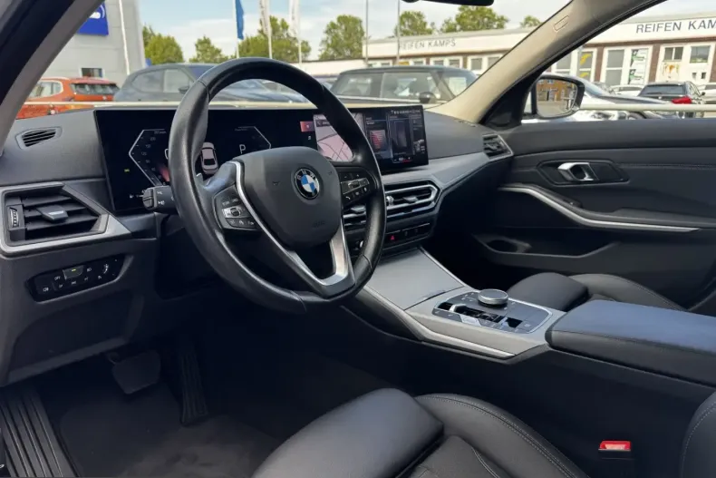 BMW 318 (Seria 3) din 2022 cu 84.109 km - oferta BMW257259 - foto 6