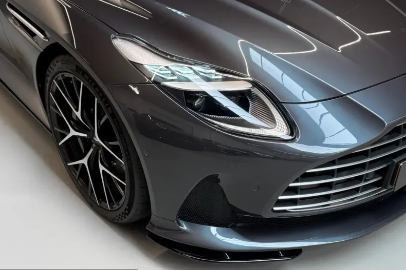 Aston Martin DB12 din 2024 cu 4.650 km - oferta AST257274 - foto 8