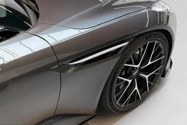 Aston Martin DB12 din 2024 cu 4.650 km - oferta AST257274 - foto 10