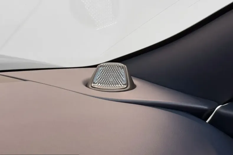 Aston Martin DB12 din 2024 cu 4.650 km - oferta AST257274 - foto 24