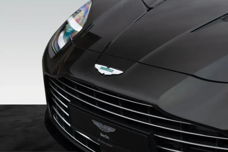 Aston Martin Vanquish din 2026 cu 4.999 km - oferta AST257275 - foto 23