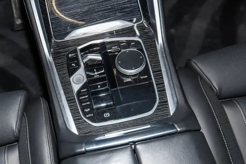 BMW X6 (Seria X) din 2025 cu 13.936 km - oferta BMW257293 - foto 20