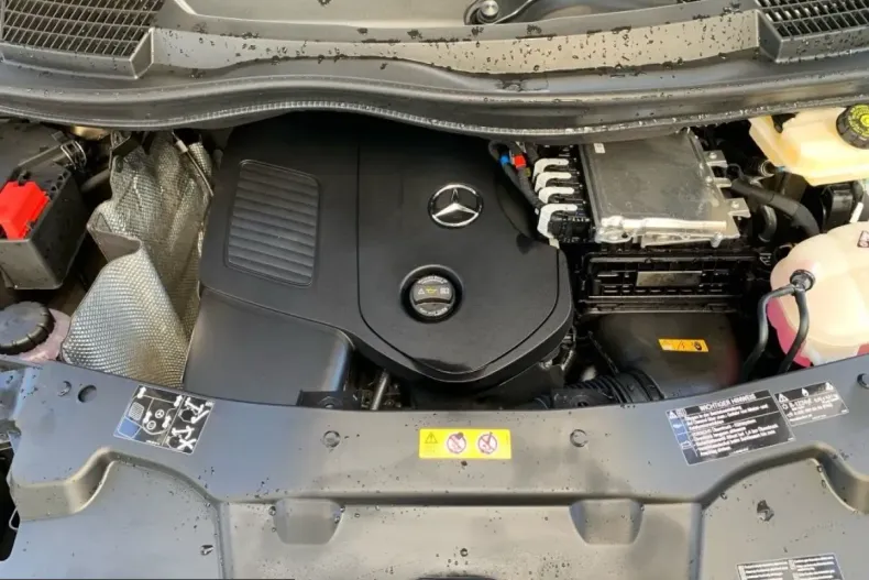 Mercedes-Benz V 300 (Clasa V) din 2025 cu 9.600 km - oferta MER257295 - foto 4