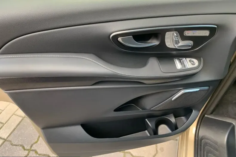 Mercedes-Benz V 300 (Clasa V) din 2025 cu 9.600 km - oferta MER257295 - foto 5