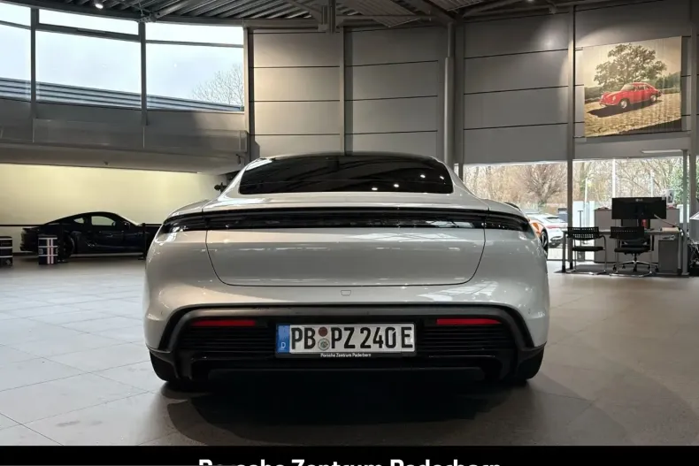 Porsche Taycan din 2025 cu 14.900 km - oferta POR257296 - foto 8