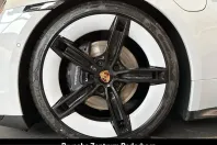 Porsche Taycan din 2025 cu 14.900 km - oferta POR257296 - foto 9