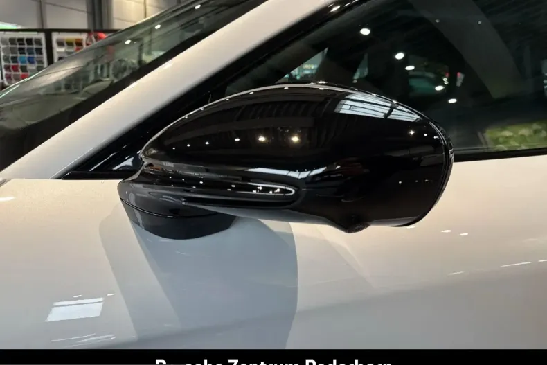 Porsche Taycan din 2025 cu 14.900 km - oferta POR257296 - foto 28