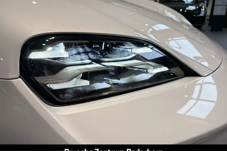 Porsche Taycan din 2025 cu 14.900 km - oferta POR257296 - foto 29