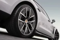 Porsche Taycan din 2025 cu 19.900 km - oferta POR257297 - foto 7