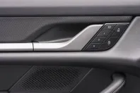 Porsche Taycan din 2025 cu 19.900 km - oferta POR257297 - foto 21