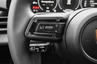 Porsche Taycan din 2025 cu 19.900 km - oferta POR257297 - foto 26