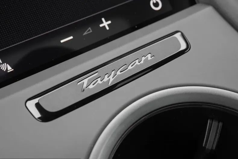 Porsche Taycan din 2025 cu 19.900 km - oferta POR257297 - foto 31