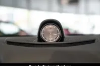 Porsche Taycan din 2025 cu 22.000 km - oferta POR257301 - foto 28