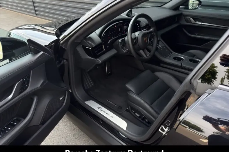 Porsche Taycan din 2025 cu 22.474 km - oferta POR257303 - foto 17