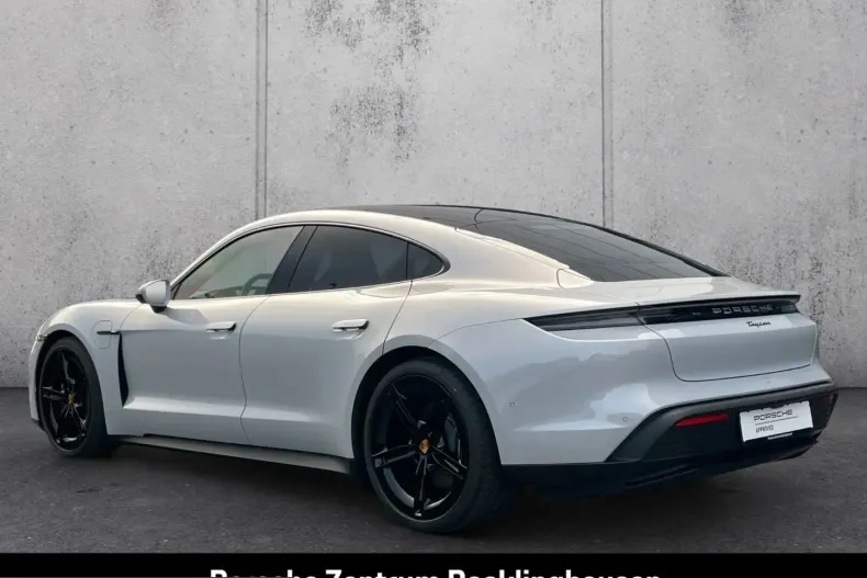 Porsche Taycan din 2025 cu 21.948 km - oferta POR257304 - foto 3