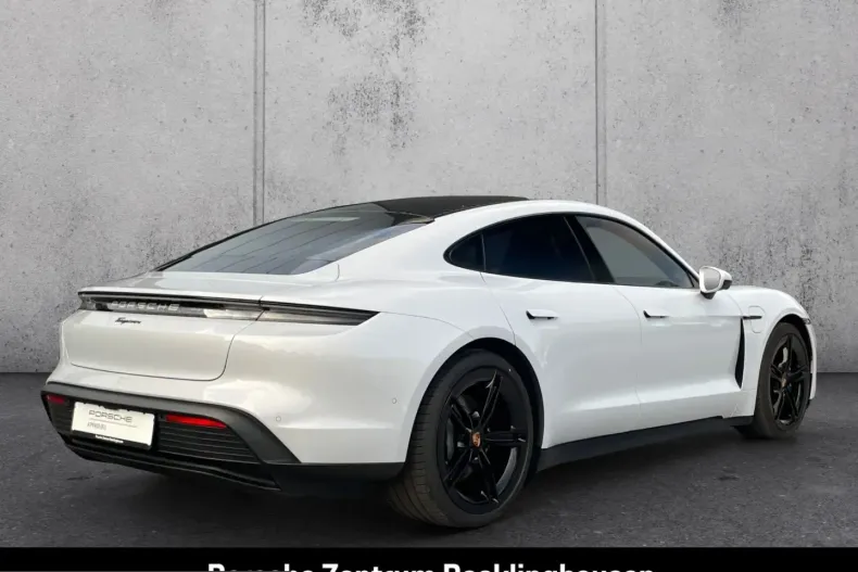 Porsche Taycan din 2025 cu 21.948 km - oferta POR257304 - foto 7