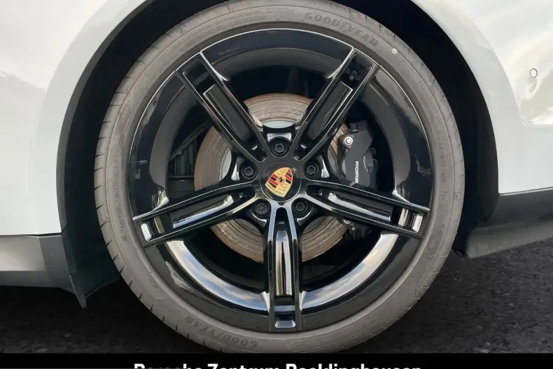 Porsche Taycan din 2025 cu 21.948 km - oferta POR257304 - foto 16