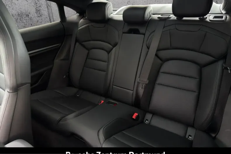 Porsche Taycan din 2025 cu 21.870 km - oferta POR257305 - foto 26