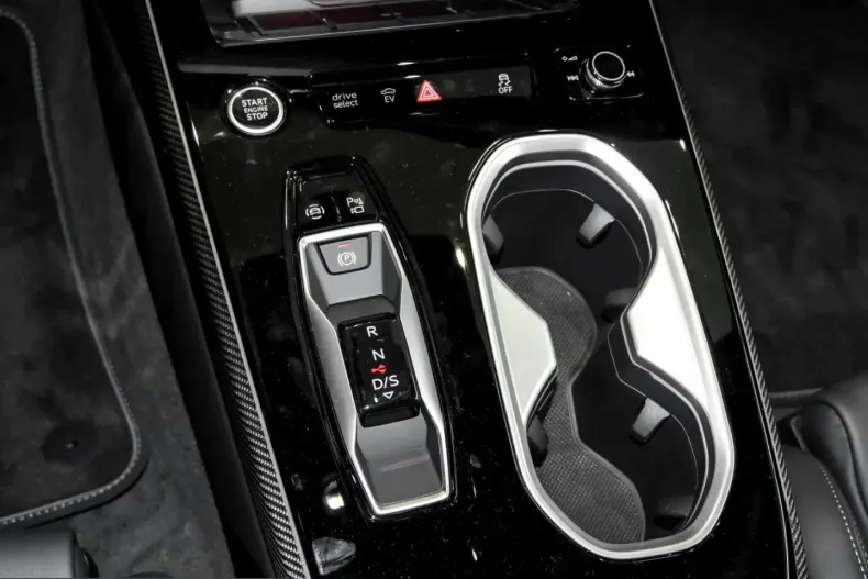 Audi A6 din 2025 cu 9.355 km - oferta AUD257310 - foto 10