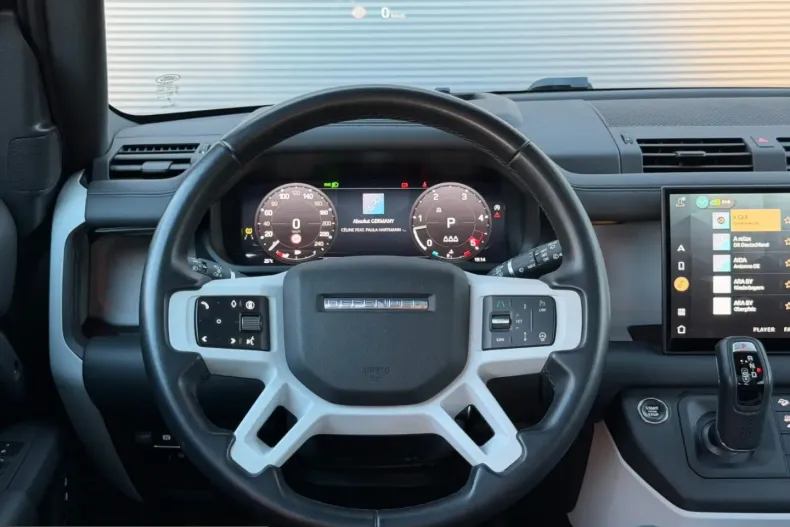 Land Rover Defender din 2025 cu 34.800 km - oferta LAN257335 - foto 19
