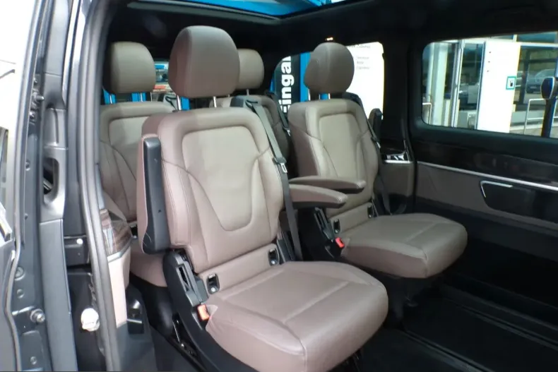 Mercedes-Benz V 300 (Clasa V) din 2022 cu 79.000 km - oferta MER257343 - foto 24