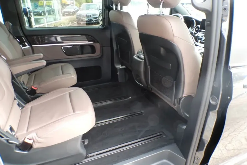 Mercedes-Benz V 300 (Clasa V) din 2022 cu 79.000 km - oferta MER257343 - foto 42