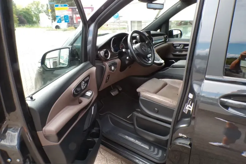 Mercedes-Benz V 300 (Clasa V) din 2022 cu 79.000 km - oferta MER257343 - foto 43