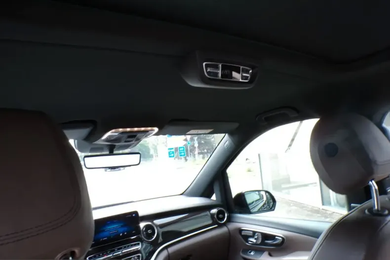 Mercedes-Benz V 300 (Clasa V) din 2022 cu 79.000 km - oferta MER257343 - foto 45